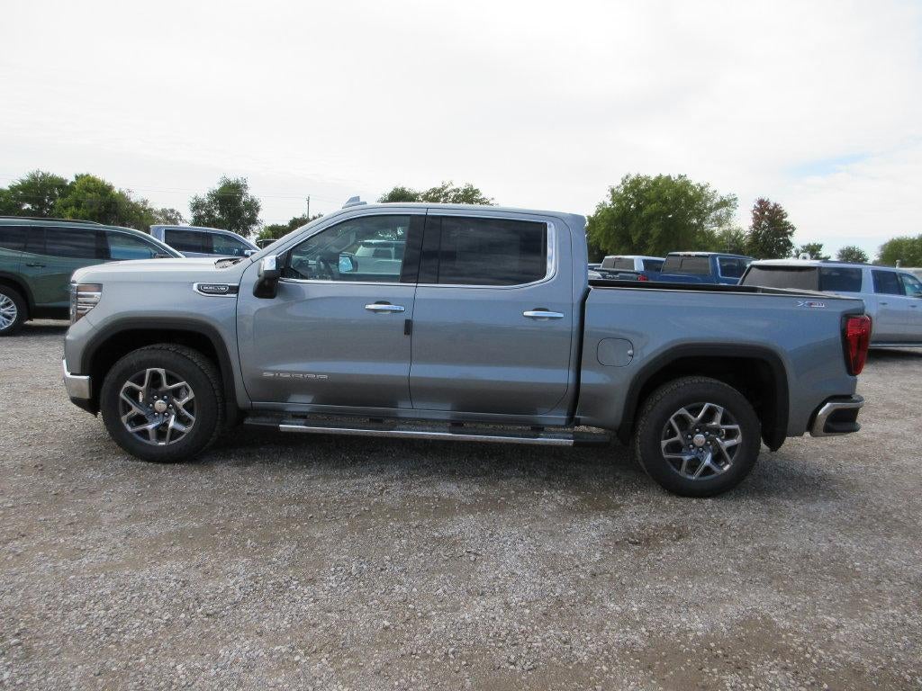 2026 GMC Sierra 1500 SLT - Photo 10