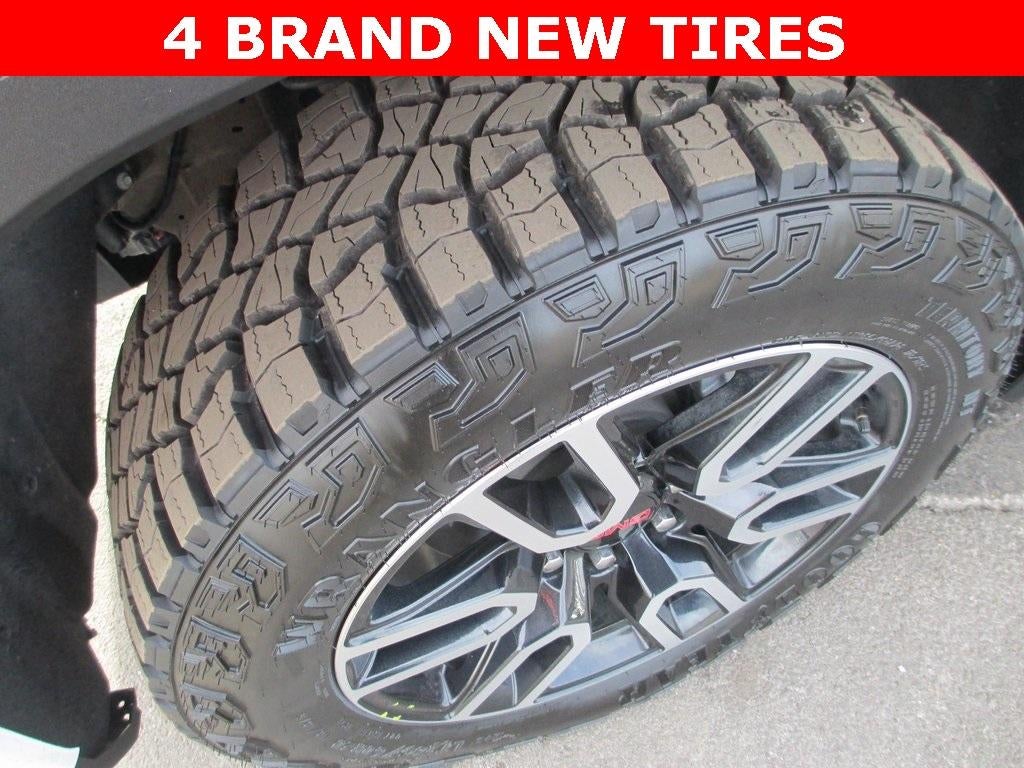 2023 GMC Sierra 1500 AT4