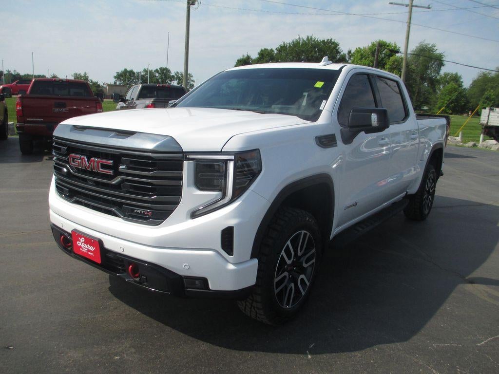 2024 GMC Sierra 1500 AT4