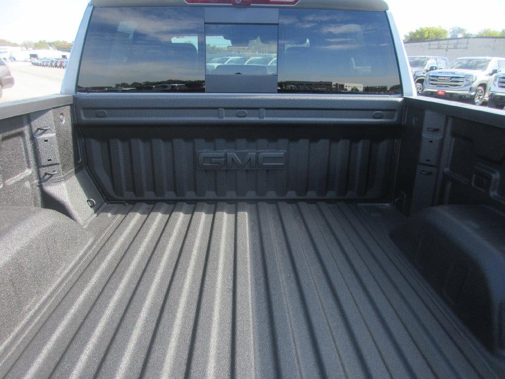 2026 GMC Sierra 1500 AT4 - Photo 9
