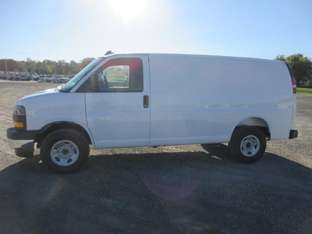 2027 GMC Savana Cargo Work Van - Photo 7