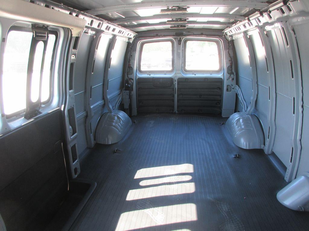 2026 GMC Savana Cargo Base