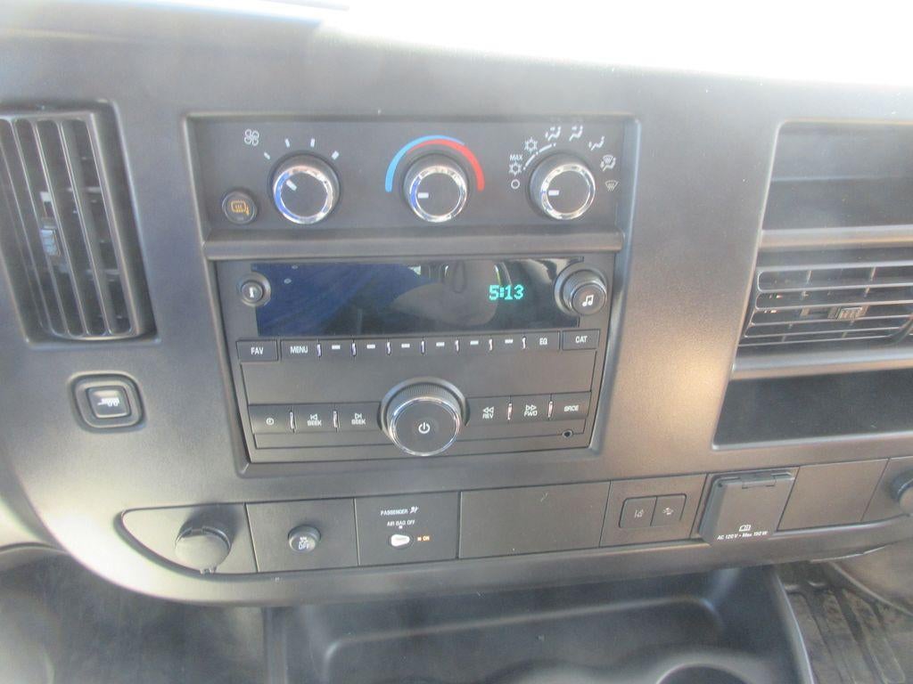 2026 GMC Savana Cargo Base