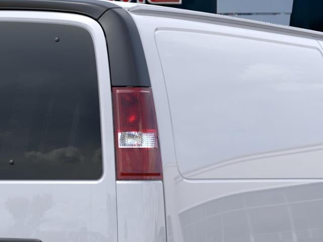 2027 GMC Savana Cargo Base