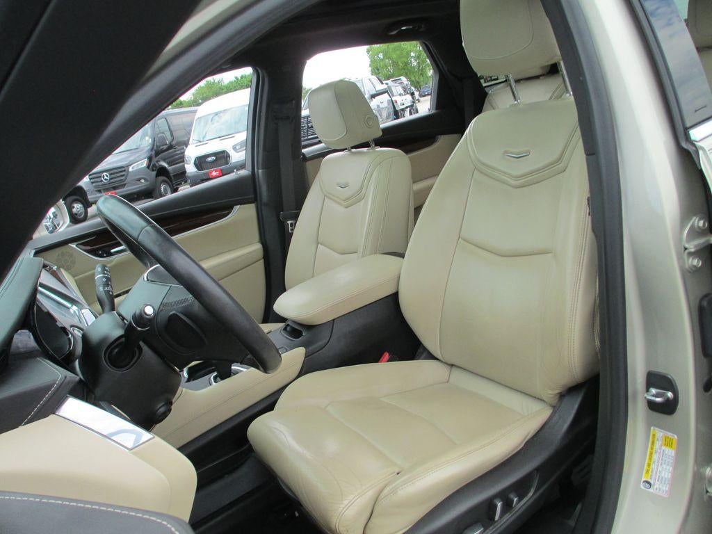 2017 Cadillac XT5 Premium Luxury FWD