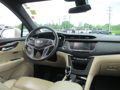2017 Cadillac XT5 Premium Luxury FWD