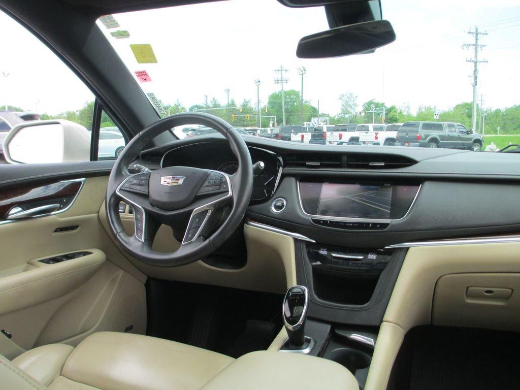 2017 Cadillac XT5 Premium Luxury FWD
