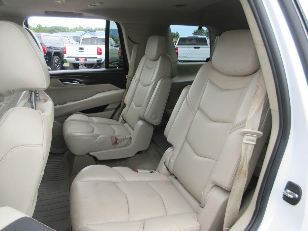 2018 Cadillac Escalade Luxury