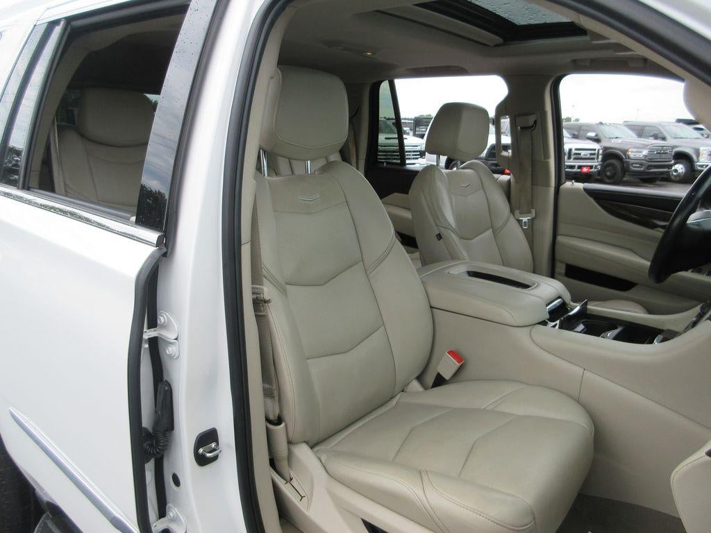 2018 Cadillac Escalade Luxury