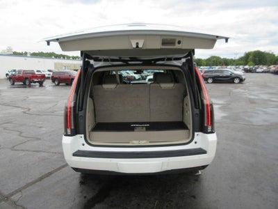 2018 Cadillac Escalade Luxury