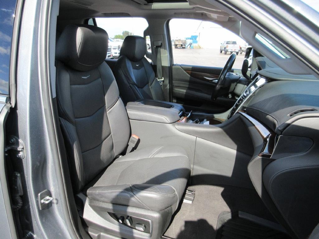 2020 Cadillac Escalade Luxury