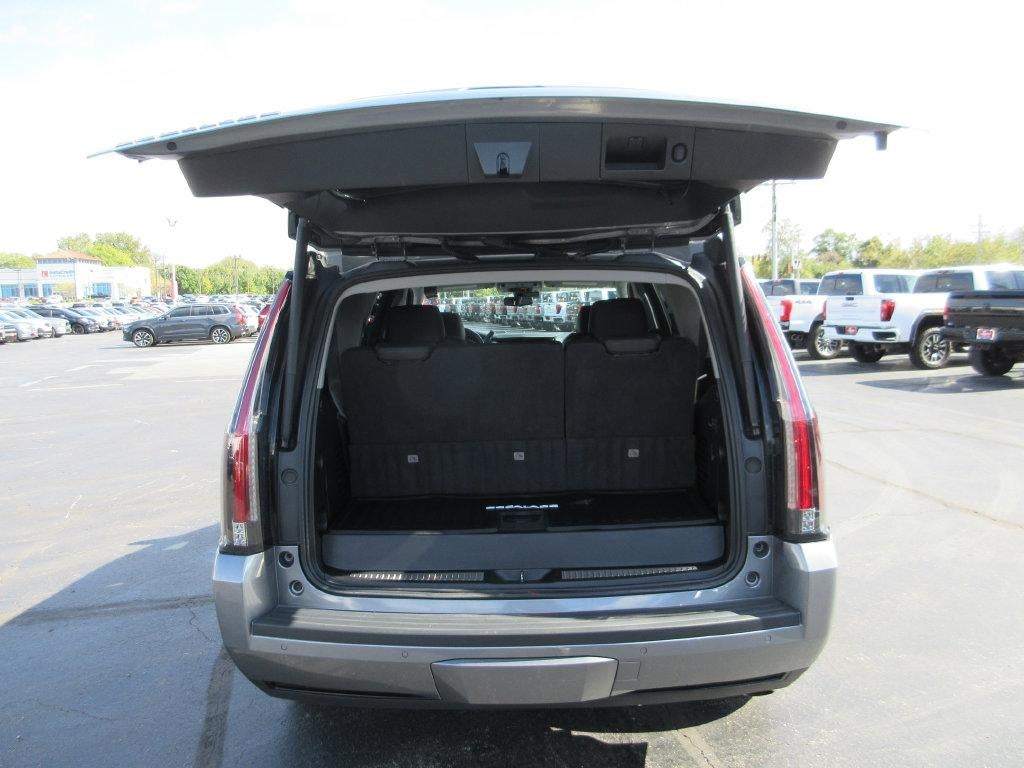 2020 Cadillac Escalade Luxury