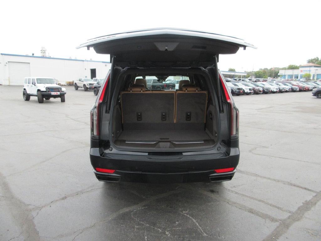 2022 Cadillac Escalade Sport