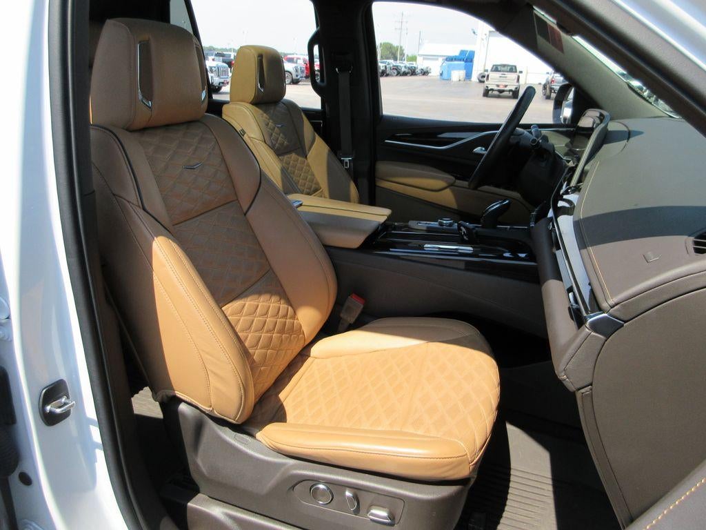 2023 Cadillac Escalade 4WD Sport