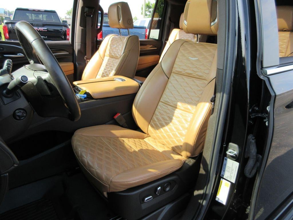 2022 Cadillac Escalade ESV Premium Luxury