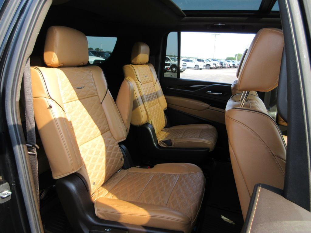 2022 Cadillac Escalade ESV Premium Luxury