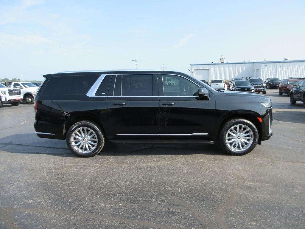 2022 Cadillac Escalade ESV Premium Luxury