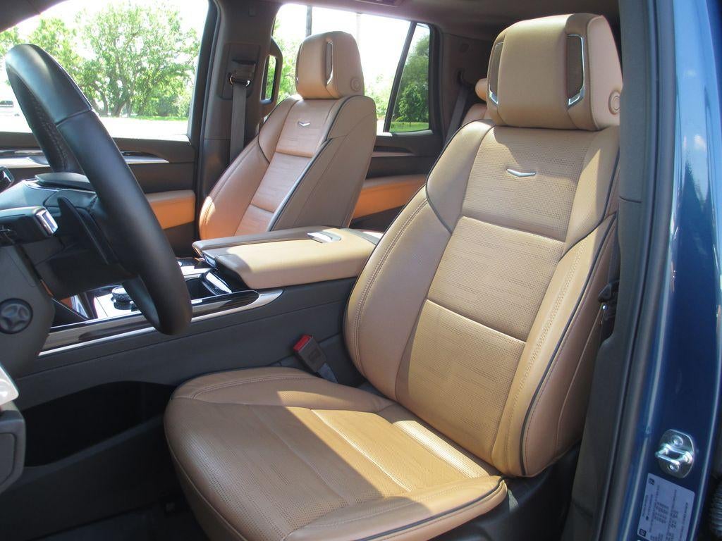 2025 Cadillac Escalade Premium Luxury