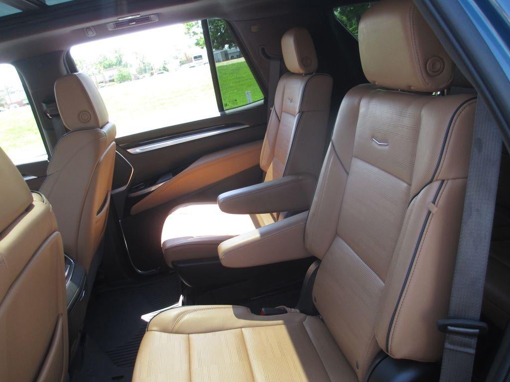 2025 Cadillac Escalade Premium Luxury