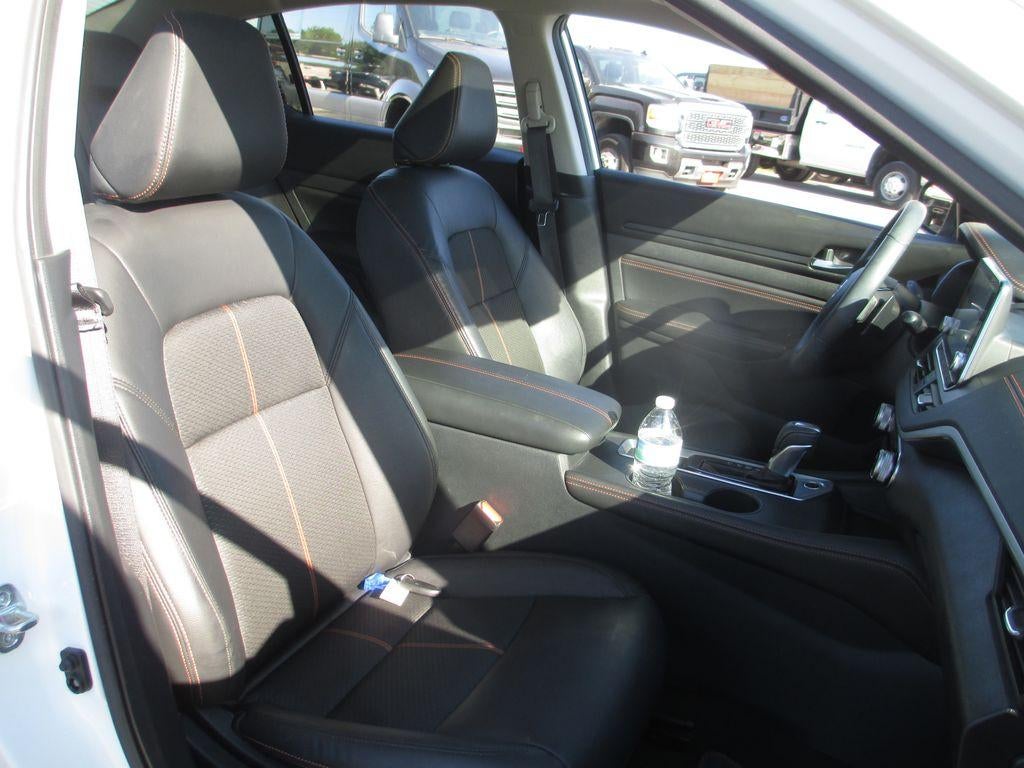 2021 Nissan Altima SR VC-Turbo FWD