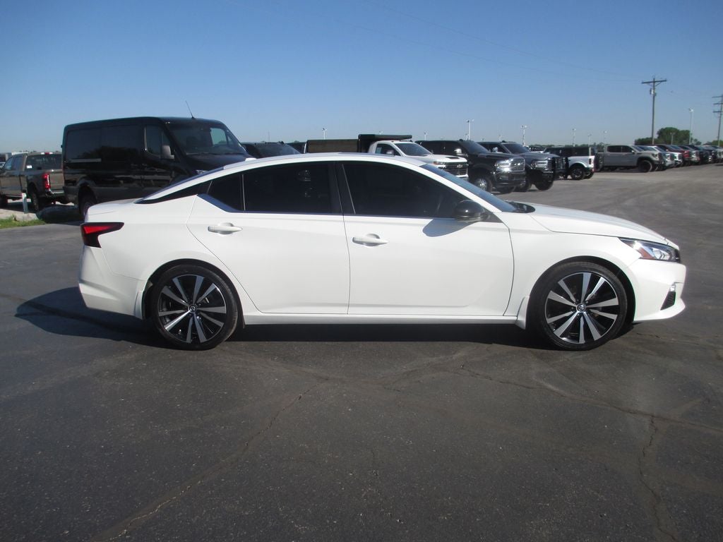 2021 Nissan Altima SR VC-Turbo FWD