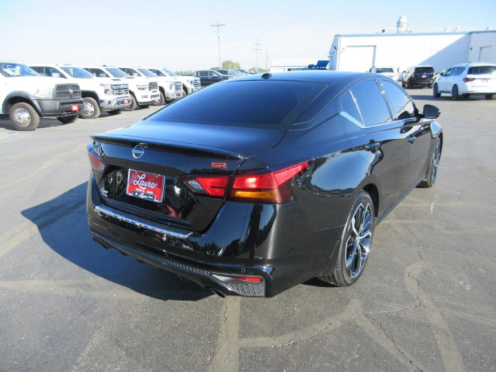 2023 Nissan Altima SR FWD