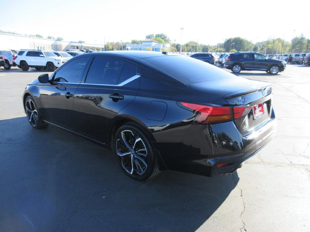 2023 Nissan Altima SR FWD
