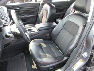 2021 Nissan Altima SR FWD