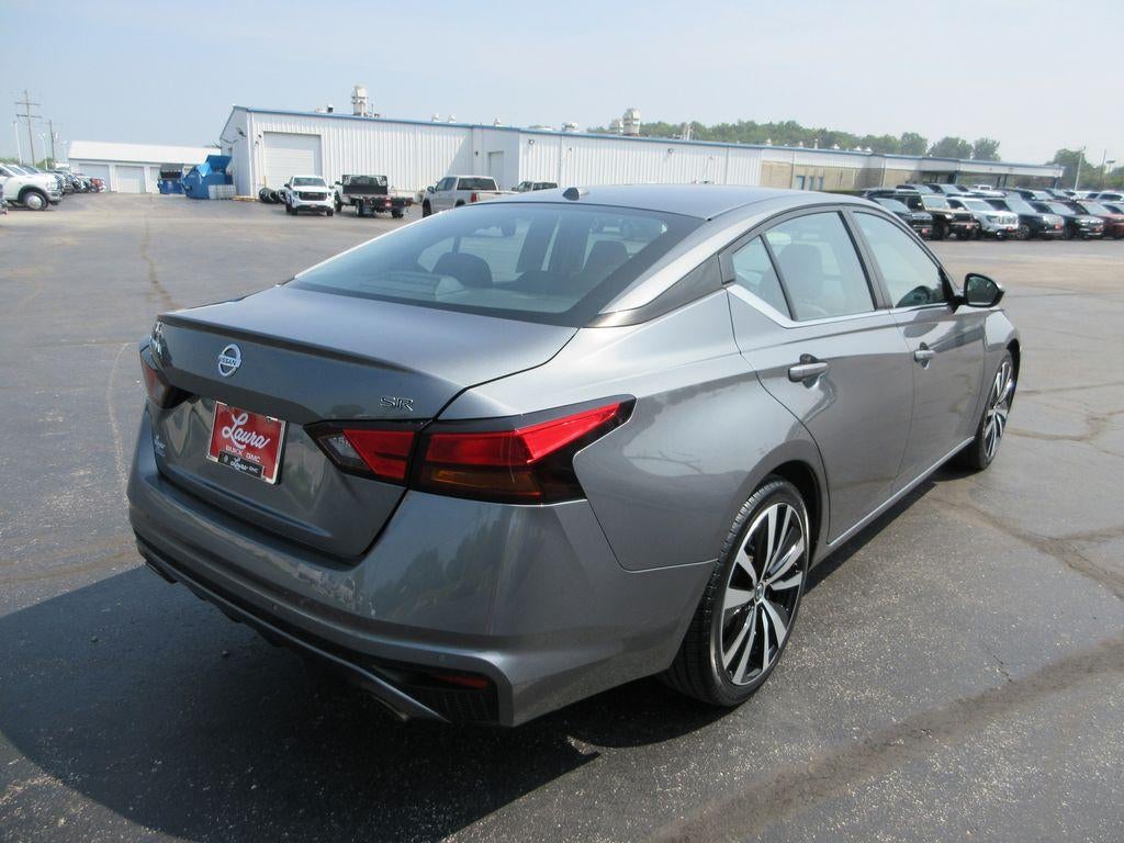 2021 Nissan Altima SR FWD