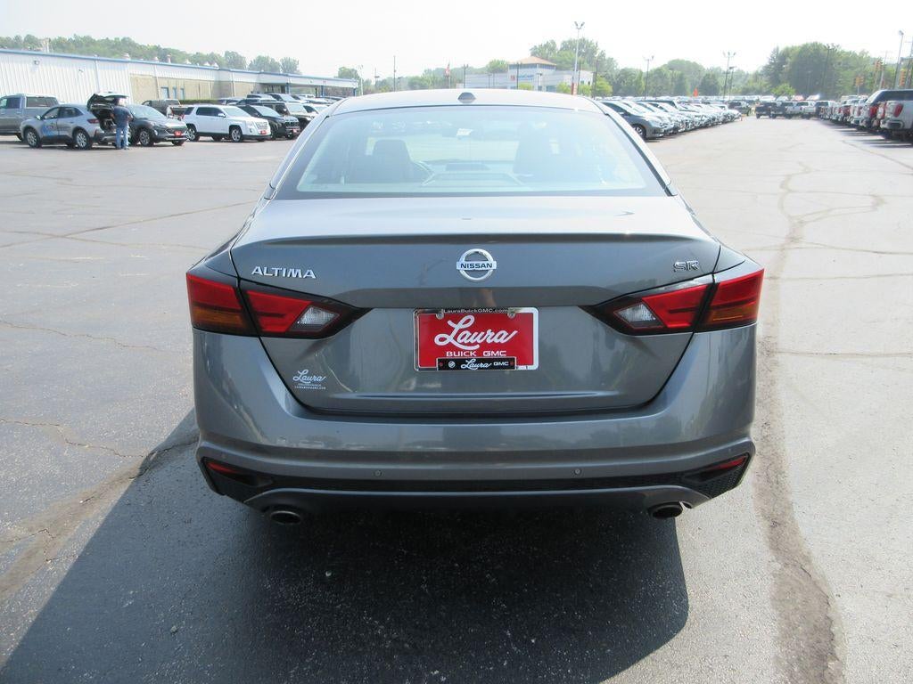 2021 Nissan Altima SR FWD