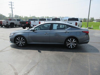 2021 Nissan Altima SR FWD