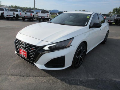 2023 Nissan Altima SR FWD