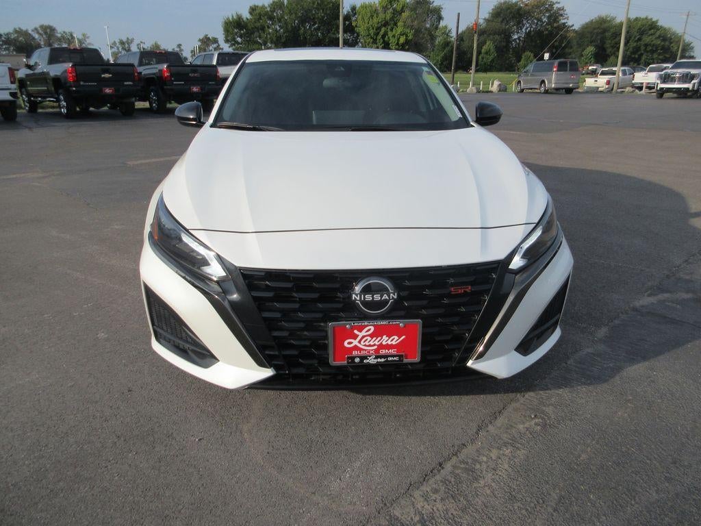 2023 Nissan Altima SR FWD