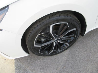 2023 Nissan Altima SR FWD