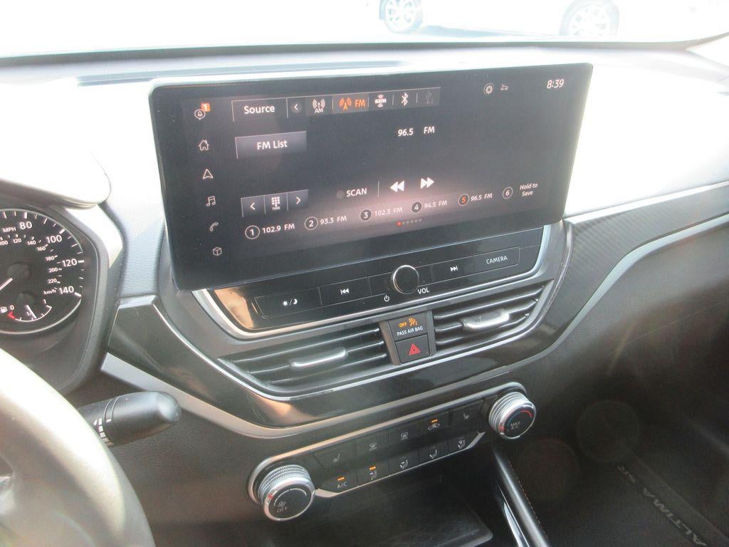 2023 Nissan Altima SR FWD
