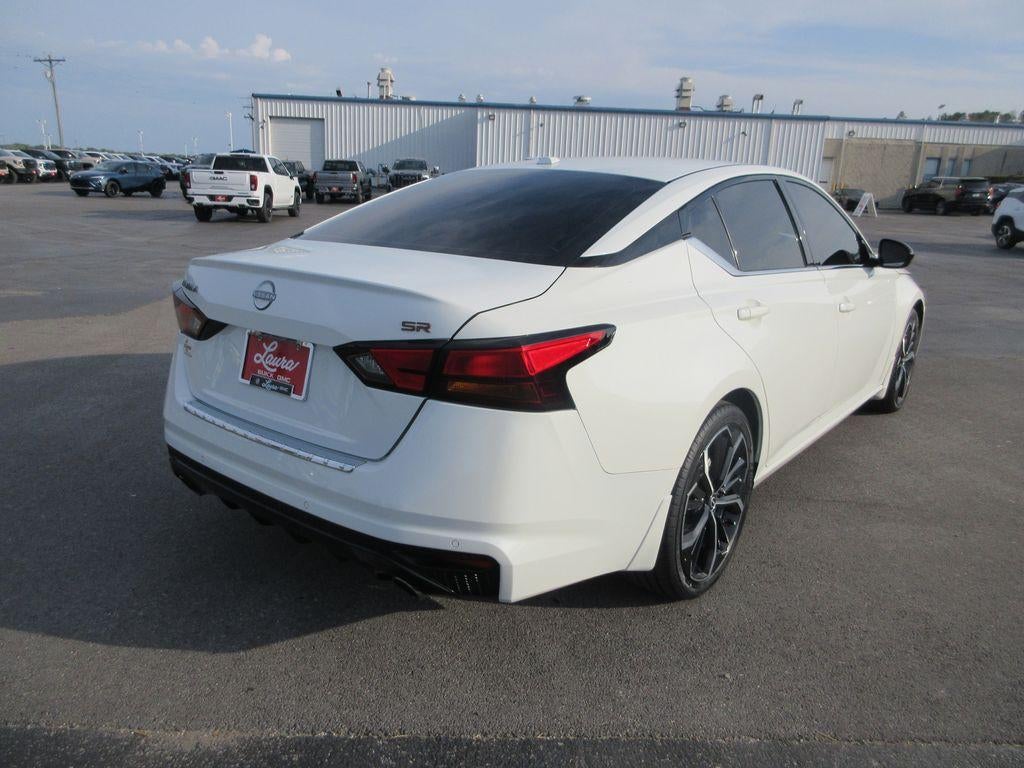 2023 Nissan Altima SR FWD