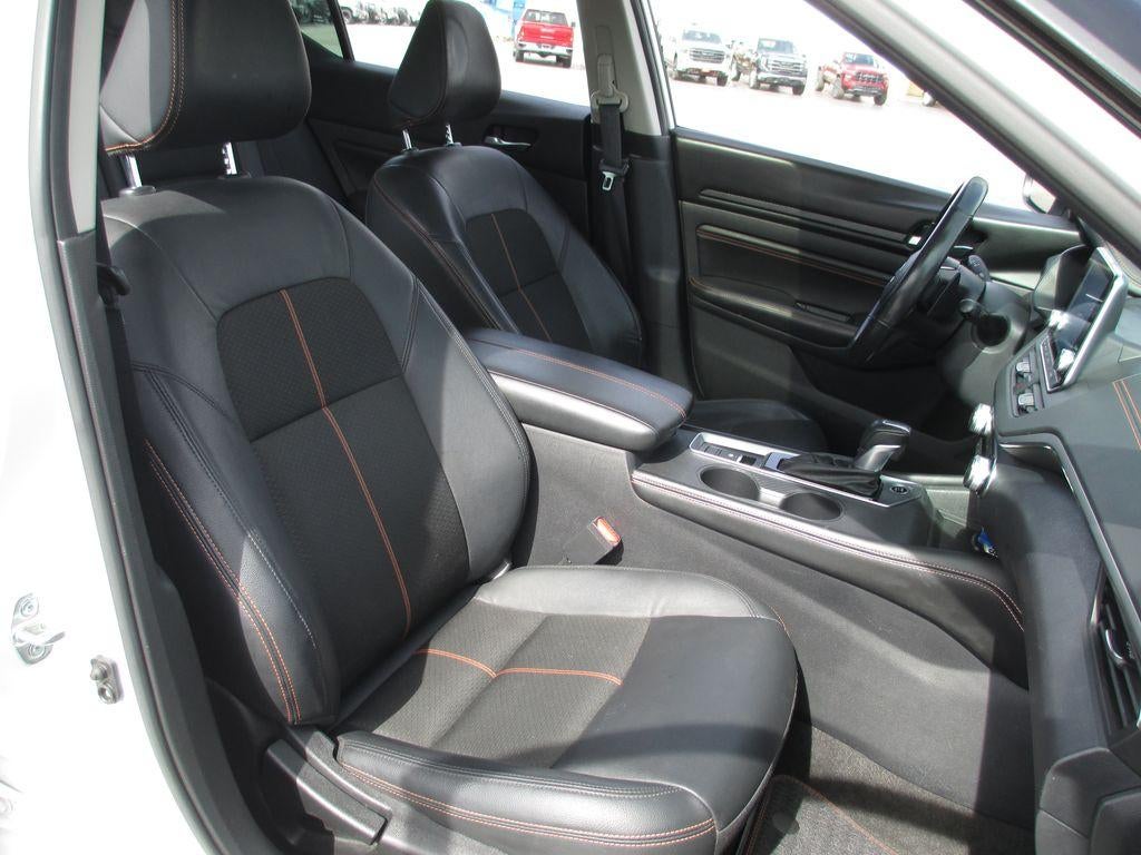 2022 Nissan Altima SR Intelligent AWD