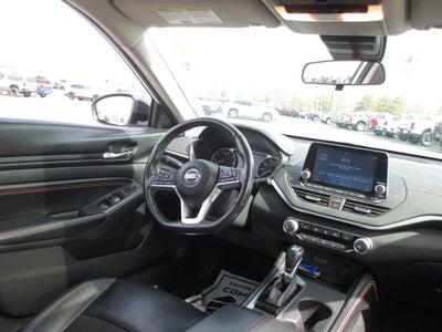 2022 Nissan Altima SR Intelligent AWD