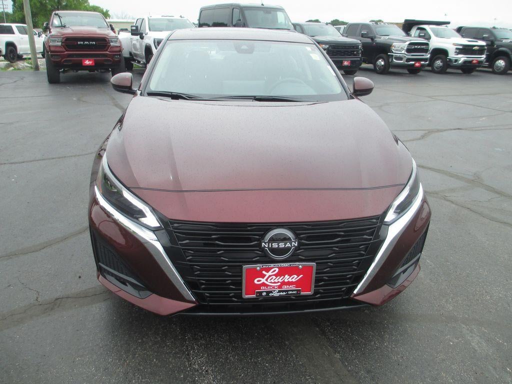 2024 Nissan Altima SV FWD