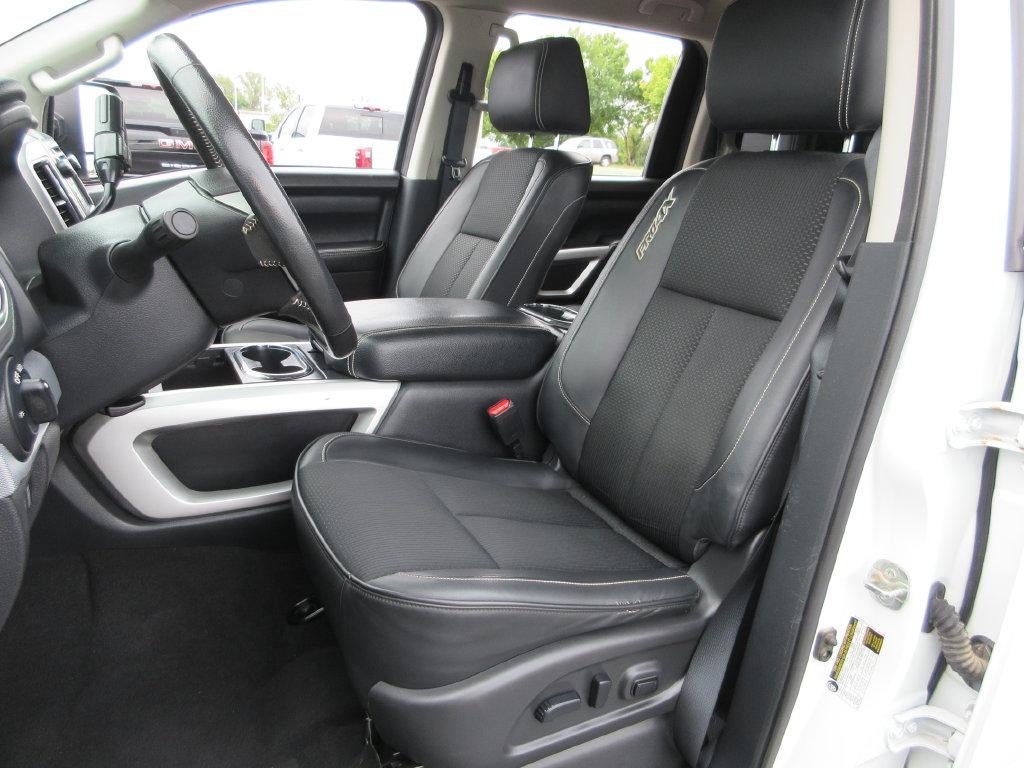 2019 Nissan TITAN PRO-4X