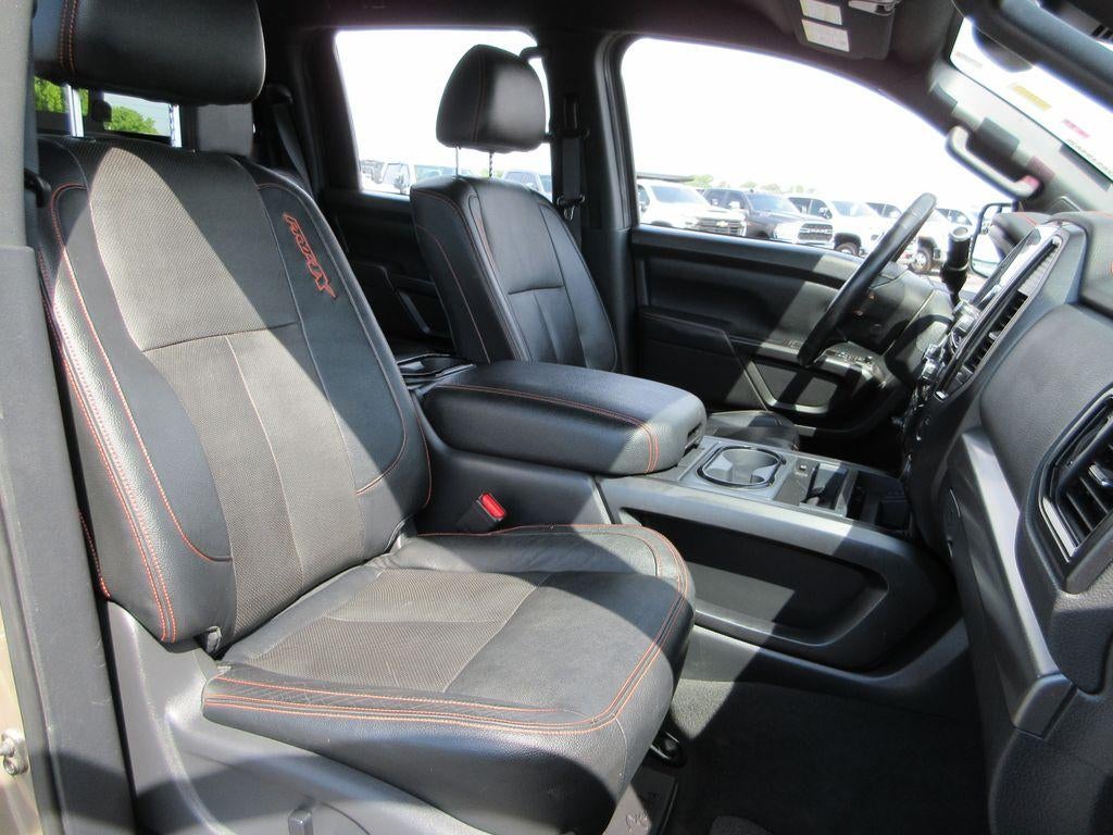 2021 Nissan TITAN Crew Cab PRO-4X 4x4