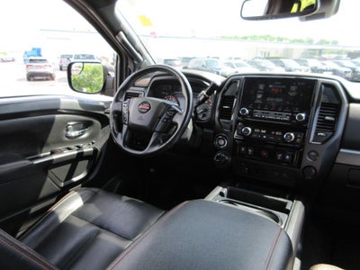 2021 Nissan TITAN Crew Cab PRO-4X 4x4