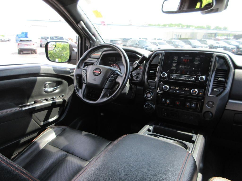 2021 Nissan TITAN Crew Cab PRO-4X 4x4