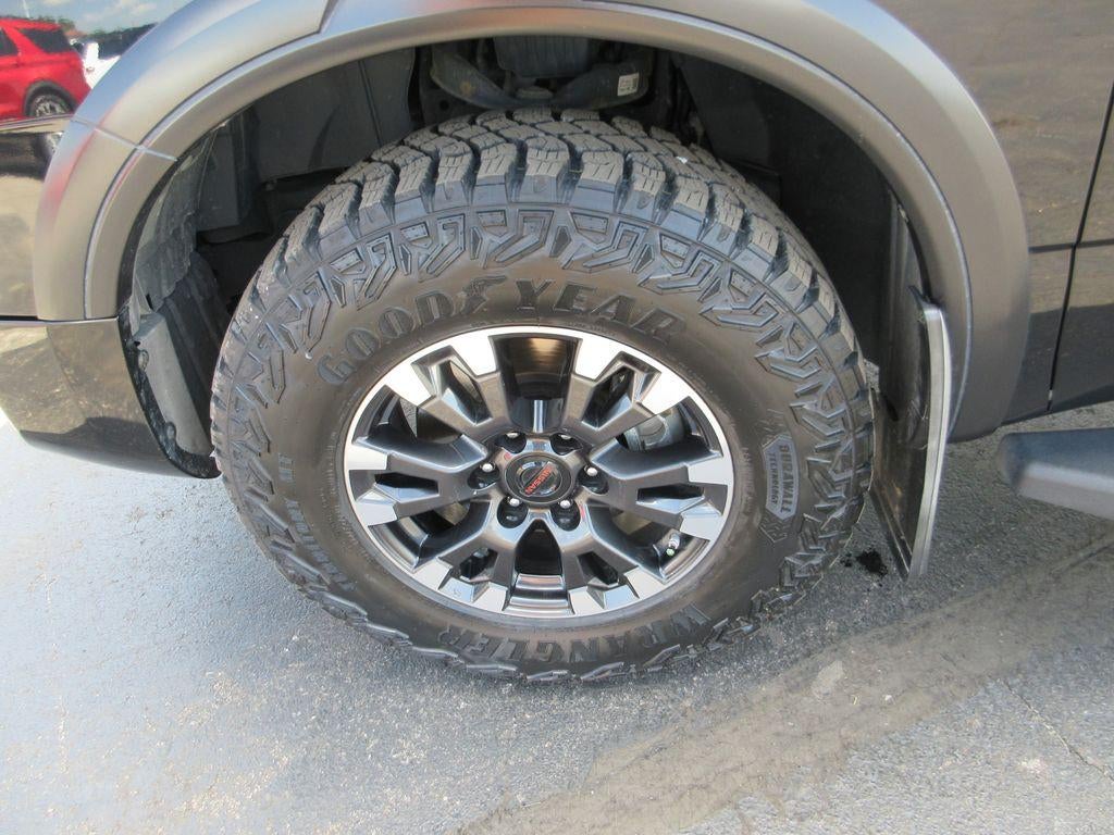 2021 Nissan TITAN Crew Cab PRO-4X 4x4