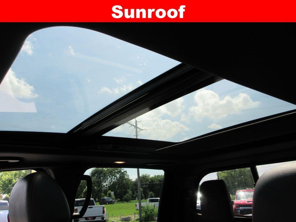 2021 Nissan TITAN Crew Cab PRO-4X 4x4