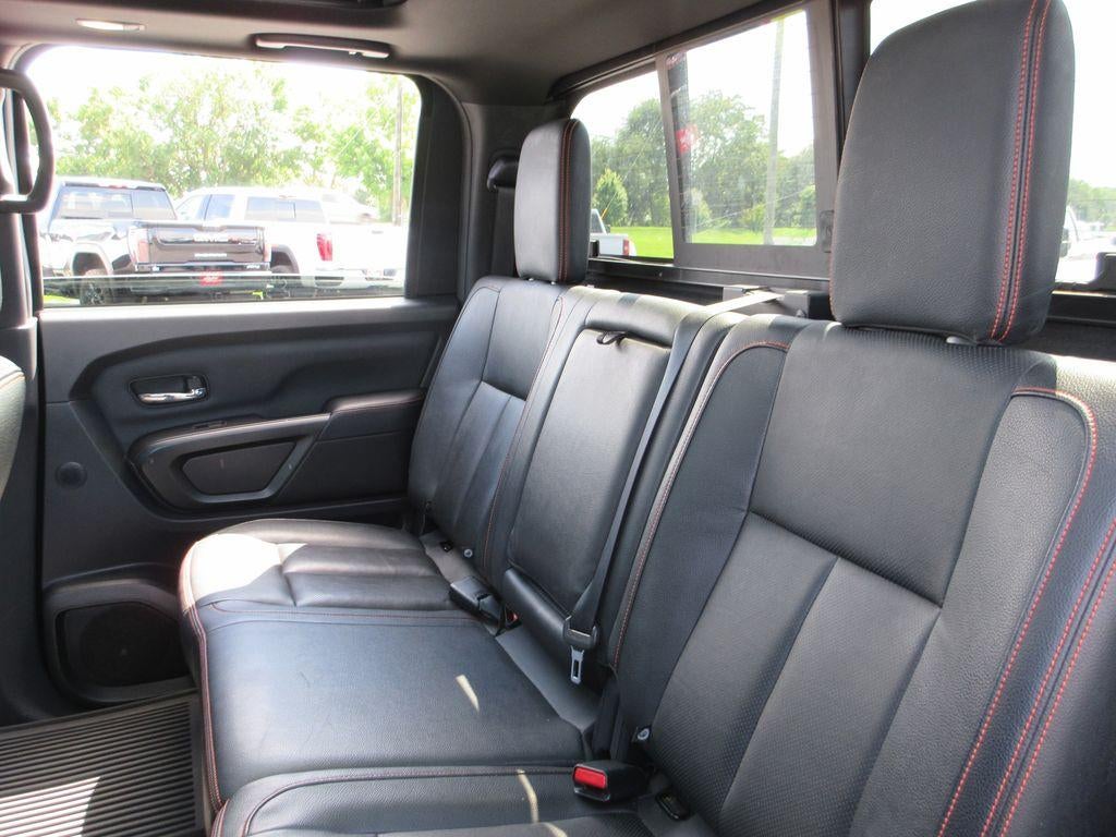 2021 Nissan TITAN Crew Cab PRO-4X 4x4