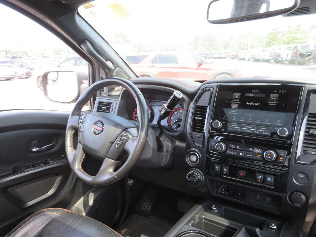 2021 Nissan TITAN Crew Cab PRO-4X 4x4