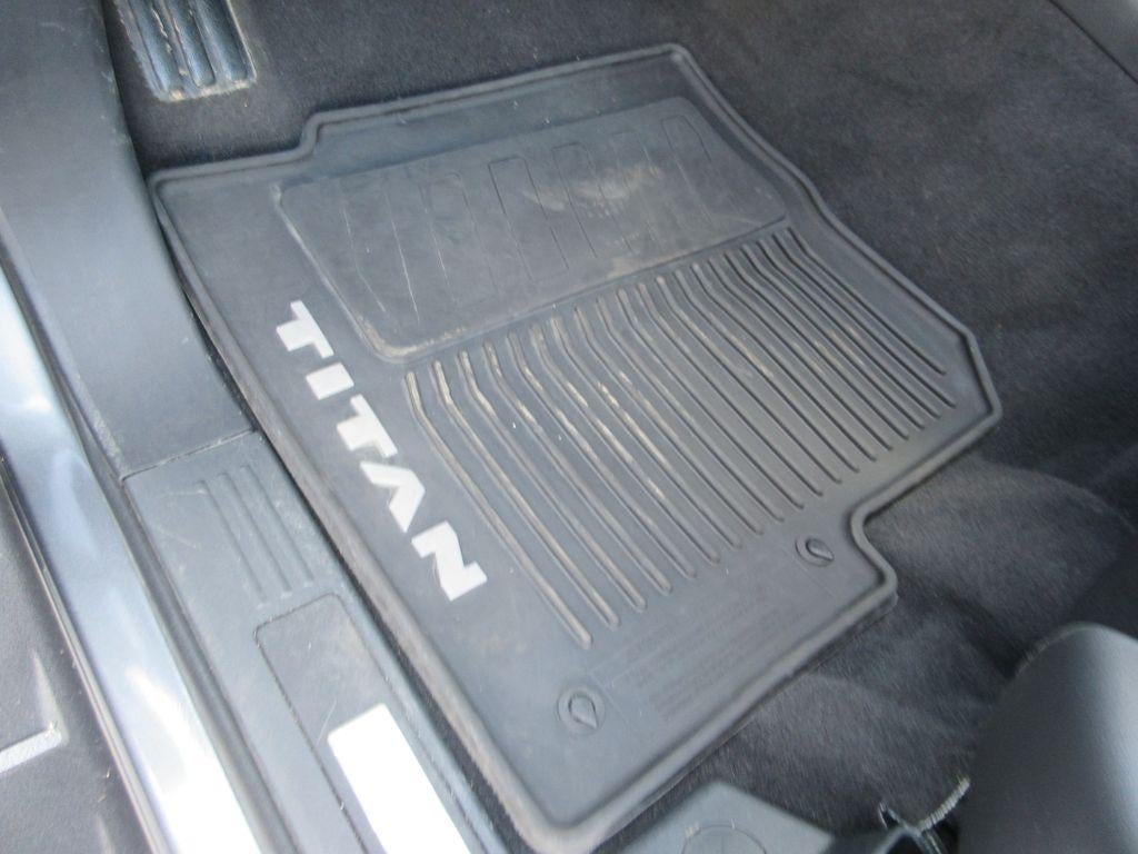 2021 Nissan TITAN Crew Cab PRO-4X 4x4