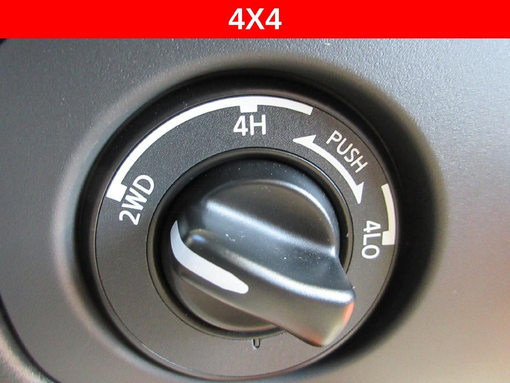 2025 Nissan Frontier Crew Cab PRO-4X 4x4