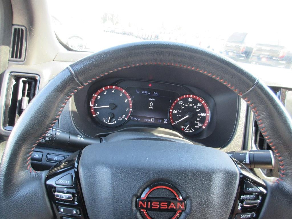 2025 Nissan Frontier Crew Cab PRO-4X 4x4